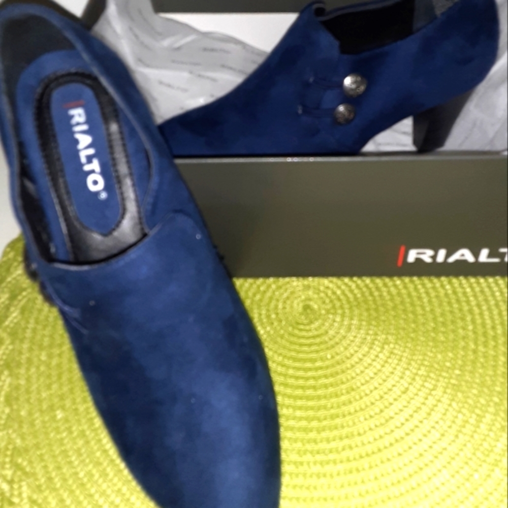 Rialto shoes 6.5